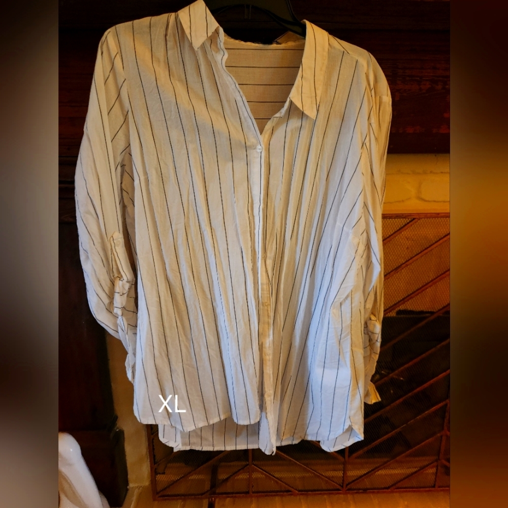 Striped Button-Up Shirt XL